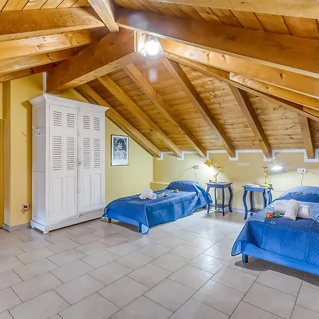Villino Maria Private Garden&relax - Happy